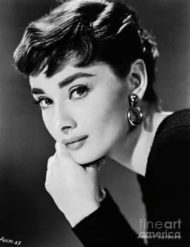 A portrait of Audrey Hepburn taken in 1955 | Source: Getty Images