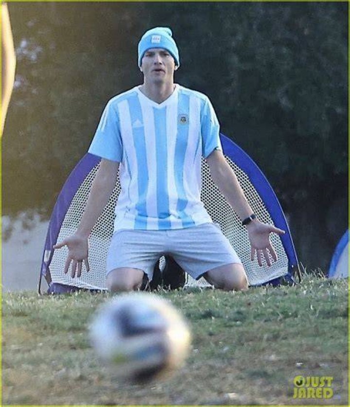 Ashton Kutcher playing soccer on Saturday. | Source: YouTube/@TheHollywoodFix