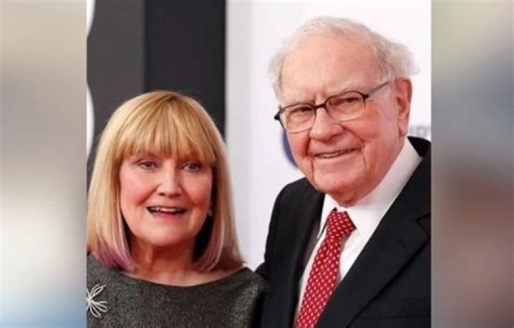 Astrid Menks Age, Biography, Height, Net Worth, Family & Facts