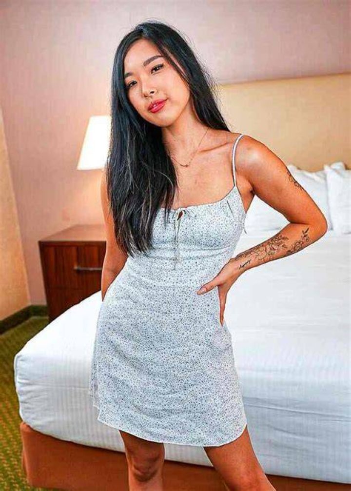 Avena Lee Bio Telegraph