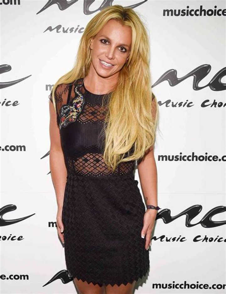 Britney Spears Wears Only Jean Shorts in Topless Instagram Photo