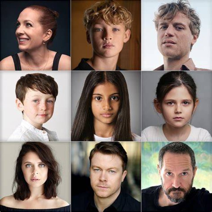 Cast: The show also features the talents of performers such as Jane Lynch, Kevin Pollak and Alex Borstein, among several others