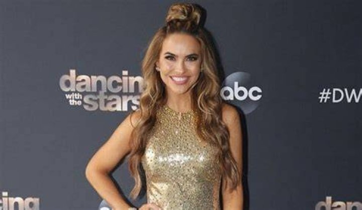 Chrishell Stause Measurements, Bikini, Ethnicity, Wiki, Pregnant ...