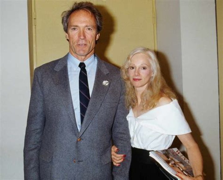 Clint Eastwood and Sondra Locke at "Firefox" on June 14, 1982, in New York | Source: Getty Images
