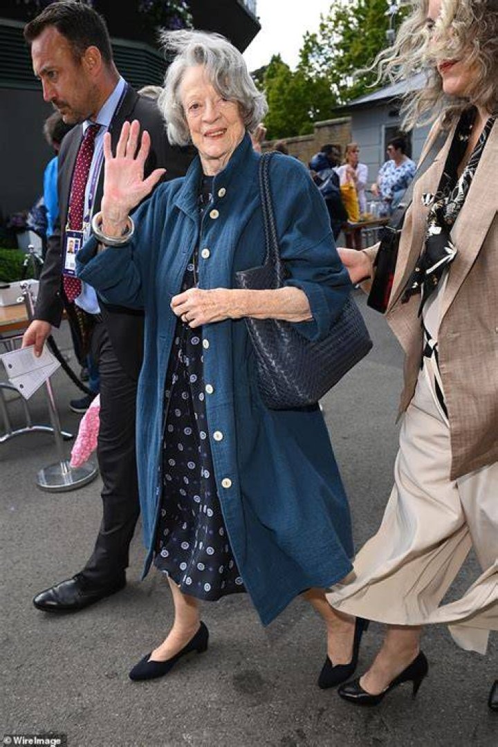 Dame Maggie Smith attends the London Evening Standard British Film Awards on February 7, 2016 | Source: Getty Images
