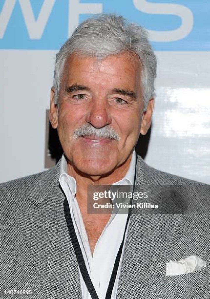 Dennis Farina attends Windy City West At M Street Kitchen And Stella Rossa Pizza Bar In Santa Monica on March 5, 2012 | Photo: Getty Images
