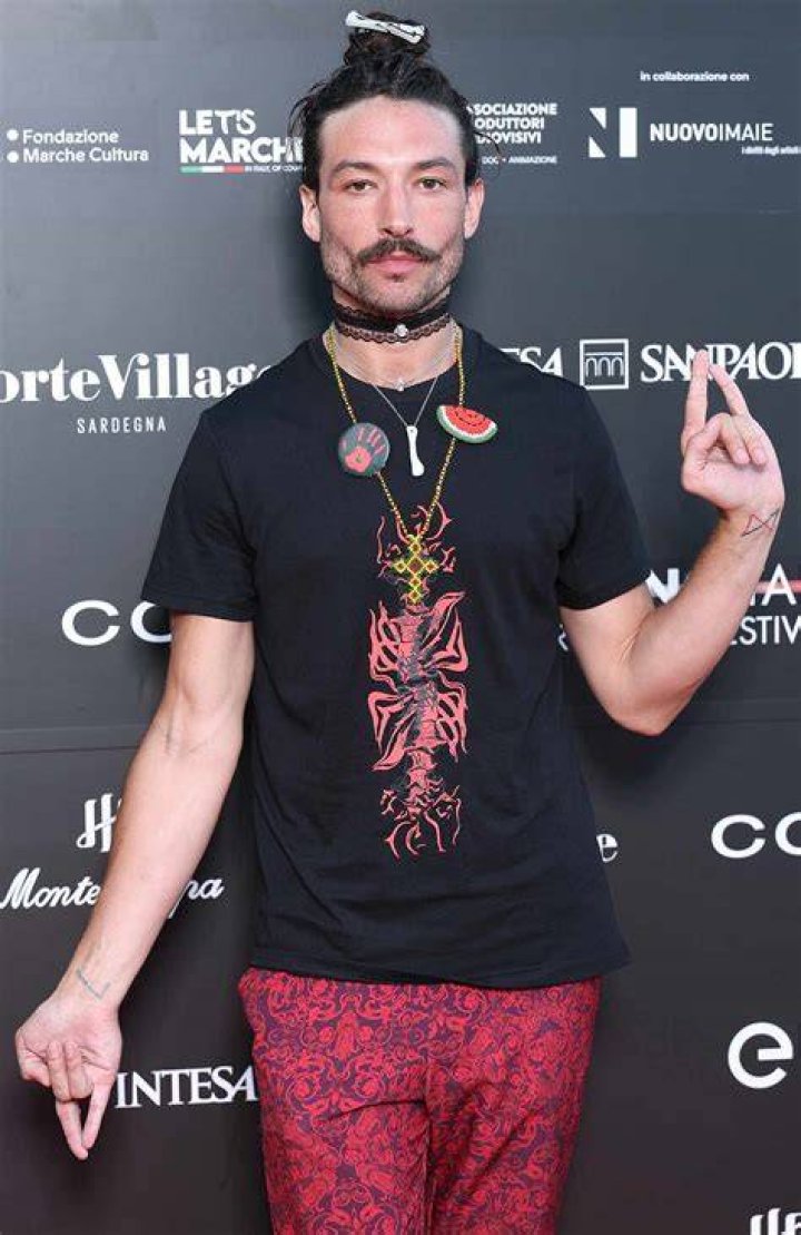 Does Ezra Miller Have A Brother?