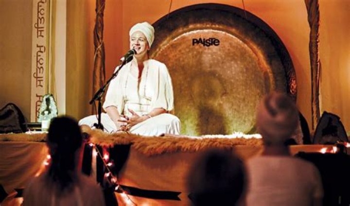 Guru Jagat suddenly passed away on August 1, 2021 from a pulmonary embolism