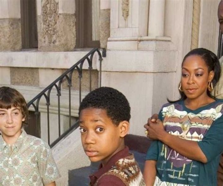  Is Everybody Hates Chris Based on a True Story? Ending Explained