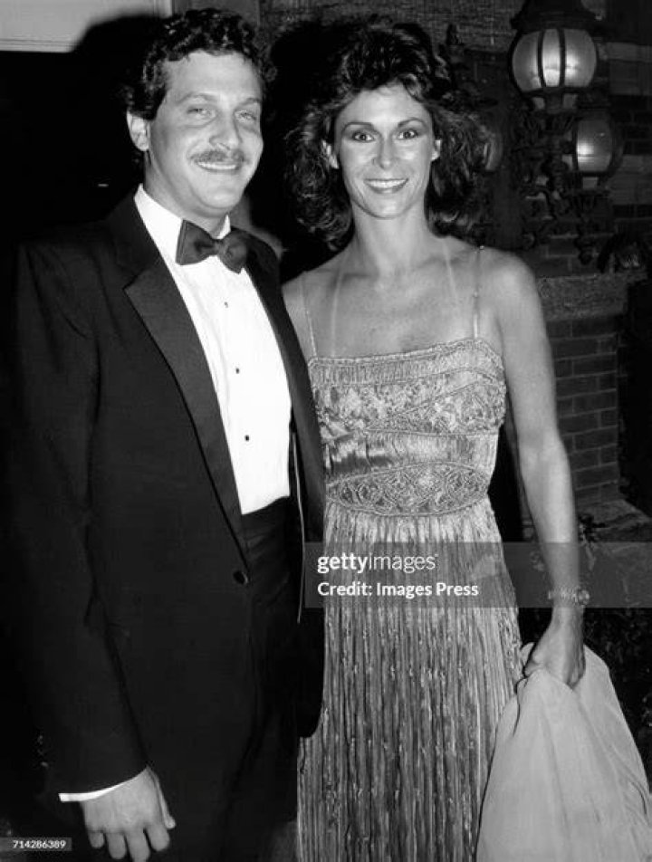  Kate Jackson and husband David Greenwald circa 1983 in New York City. | Source: Getty Images