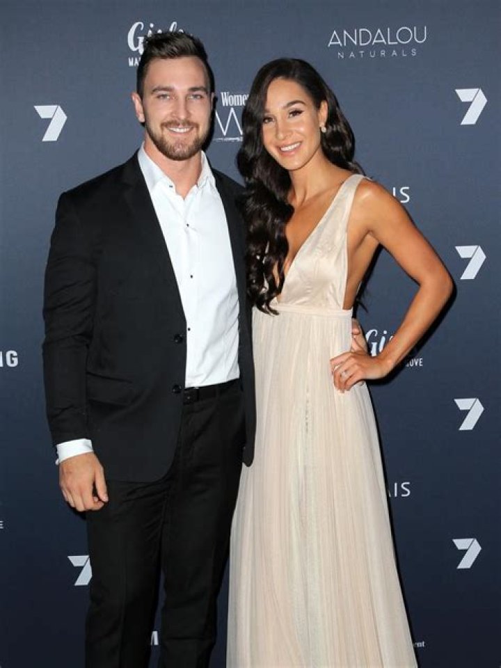 Kayla Itsines and Tobi Pearce