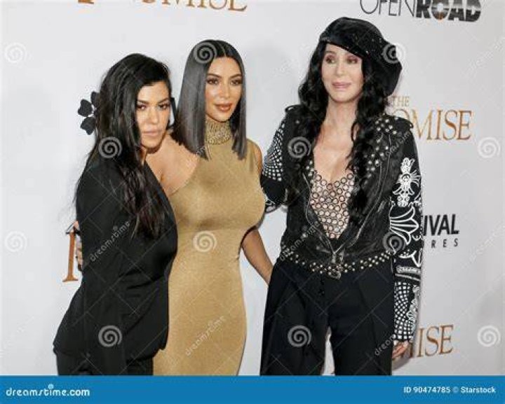 Kim Kardashian West and Kourtney Kardashian at the premiere of "The Promise" at TCL Chinese Theatre on April 12, 2017 in Hollywood, California. | Source: Getty Images
