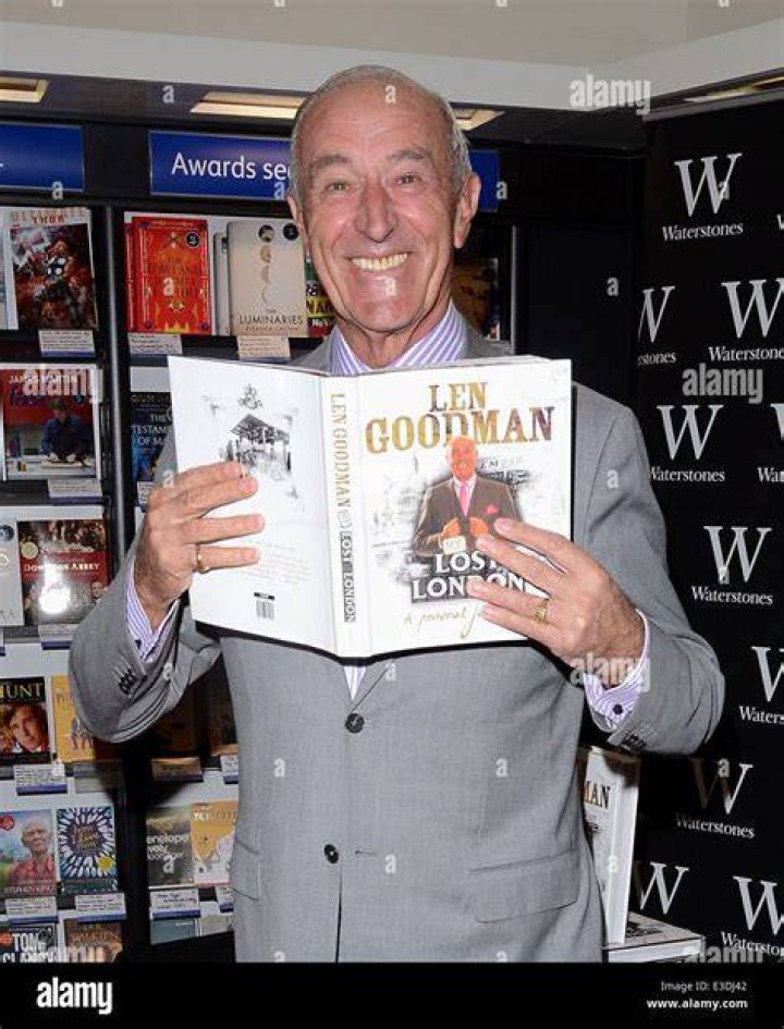 Len Goodman at Waterstones Bluewater on October 10, 2013, in Greenhithe, England. | Source: Getty Images