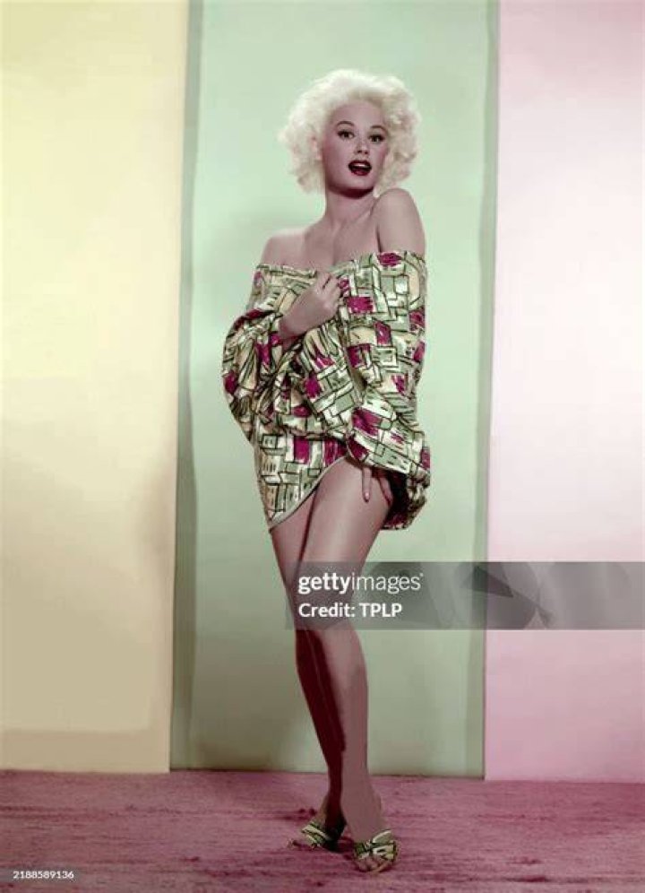 Mamie Van Doren, 1960 | Source: Getty Images