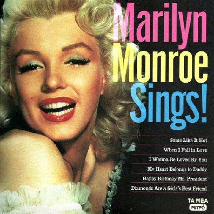 Marilyn Monroe sings “Happy Birthday” to President John F. Kennedy at Madison Square Garden for his 45th birthday on May 20, 1952 | Source: Getty Images