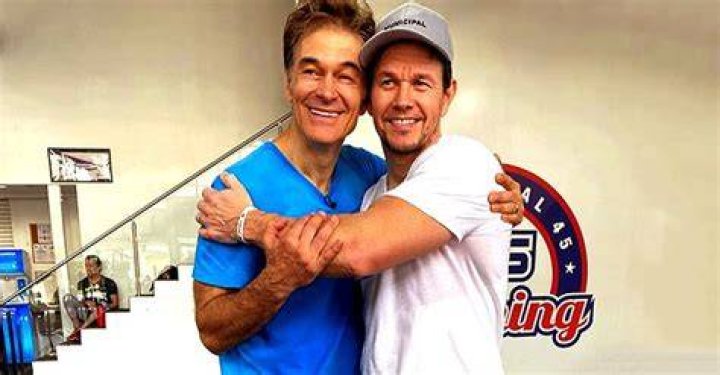 Mark Wahlberg Defeats Dr. Oz during Their Much-Awaited Push-Up Showdown Amid Breakfast Debate