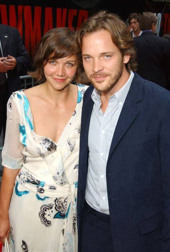 Peter Sarsgaard, Maggie Gyllenhaal, Jake Gyllenhaal, and Jeanne Cadieu pictured at the premiere of "The Lost Daughter," 2021, New York City. | Photo: Getty Images