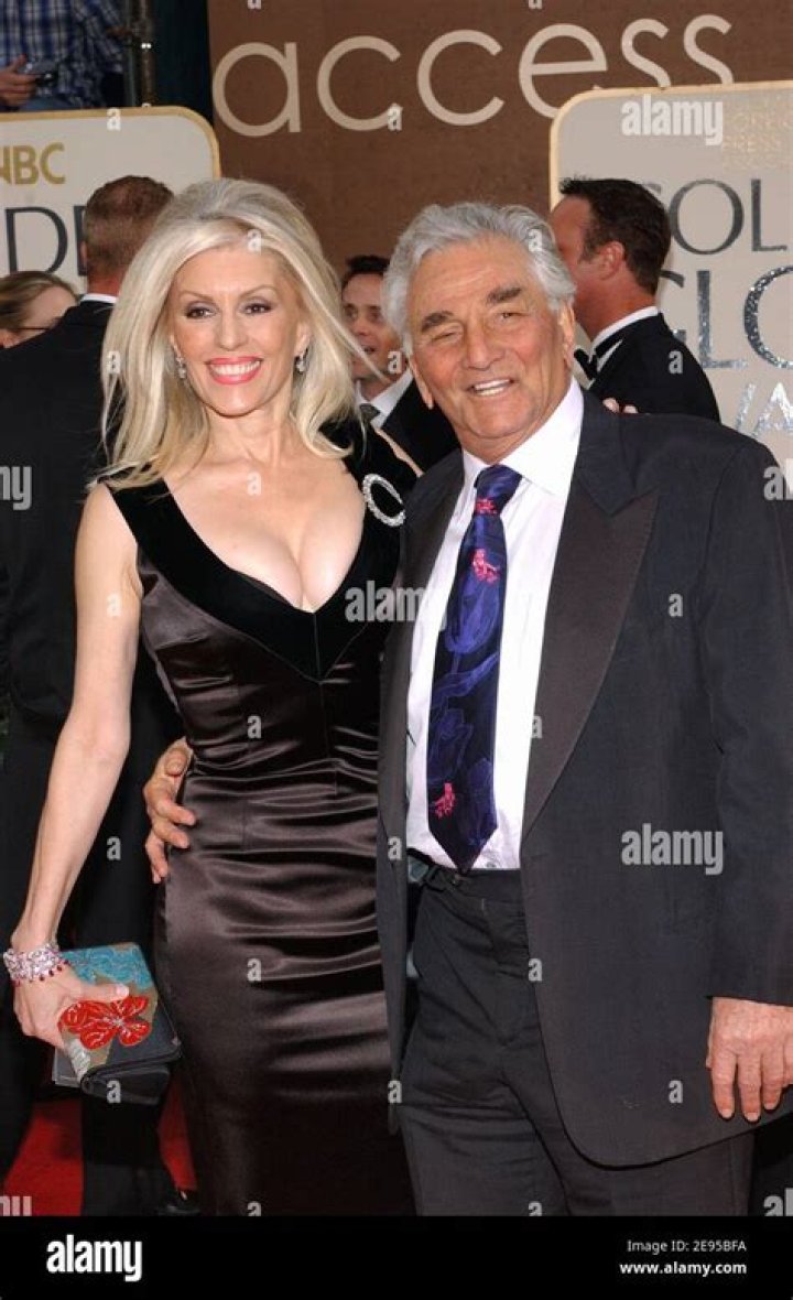Shera Danese and Peter Falk posing for a photo together&nbsp;circa 1991 | Source: Getty Images