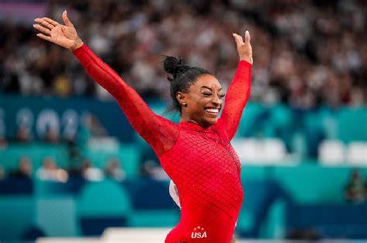 Simone Biles Shows Off Incredible Abs in Bikini Photo While in Los Angeles