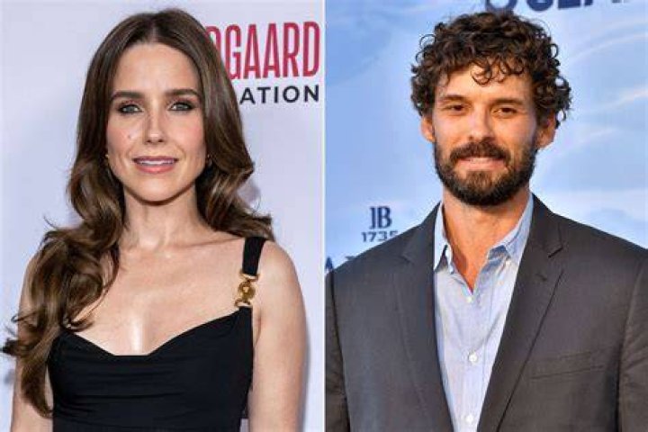 Sophia Bush and Austin Nichols 25 CW Costars Who Hooked Up in Real Life POPSUGAR Celebrity