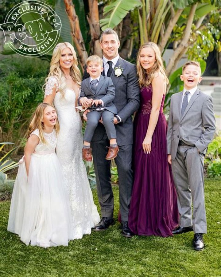 Tarek and Christina El Moussa at the 44th Daytime Emmy Awards on April 30, 2017, in Pasadena, California | Photo: Shutterstock/Kathy Hutchins