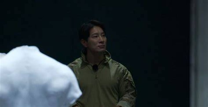 UDT soldier Agent H on 'Physical 100' Episode 2.