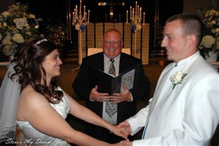 What Happened To Ty Wallis DVM? Wikipedia: Helicopter Crash Rowlett Texas Video - Family And Wife