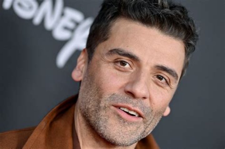 What Languages Does Oscar Isaac Speak?