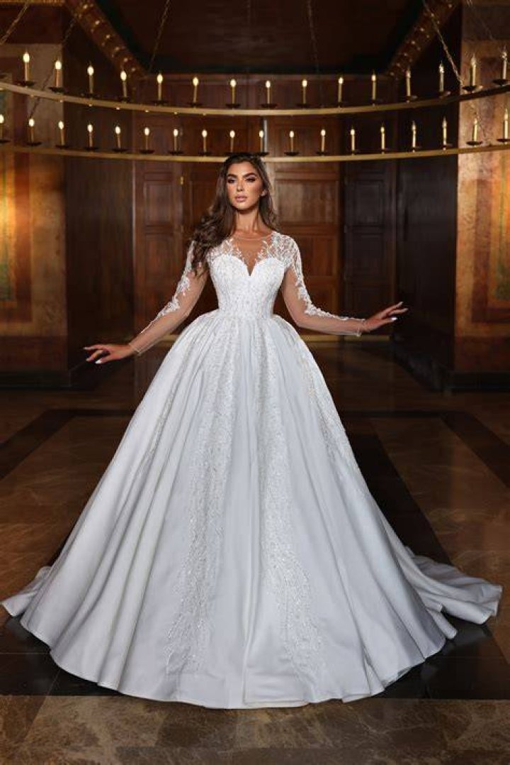 Woman in a wedding dress. | Source: Unsplash